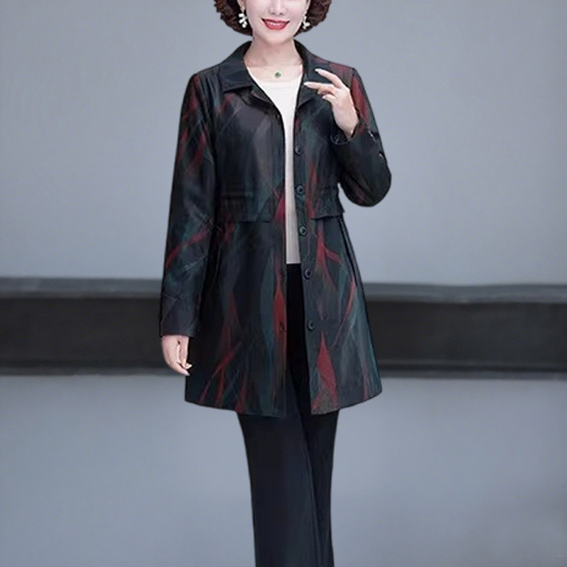 中老年人女装加肥加大妈妈外套风衣200斤胖老太太洋气时尚春秋装