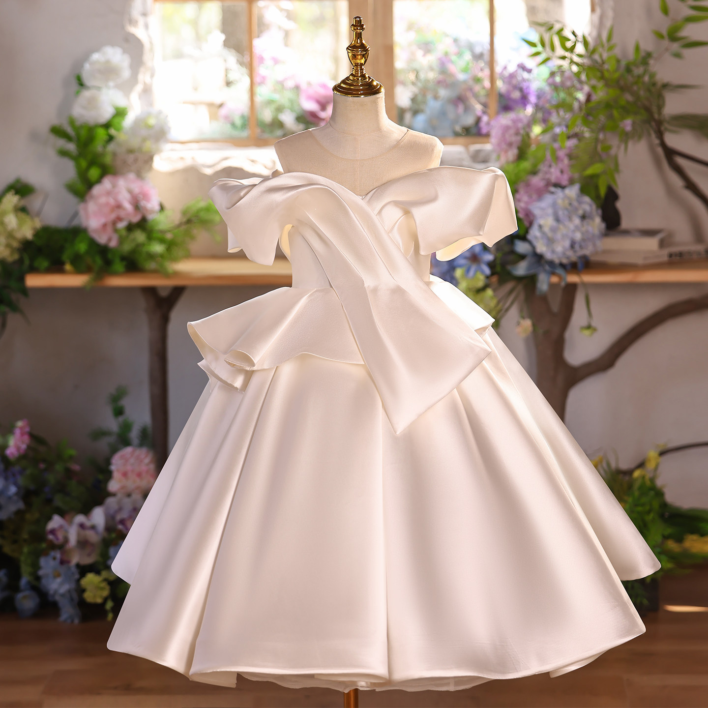 女童礼服轻奢小众高端一字肩女童生日花童主持人钢琴演出公主裙夏