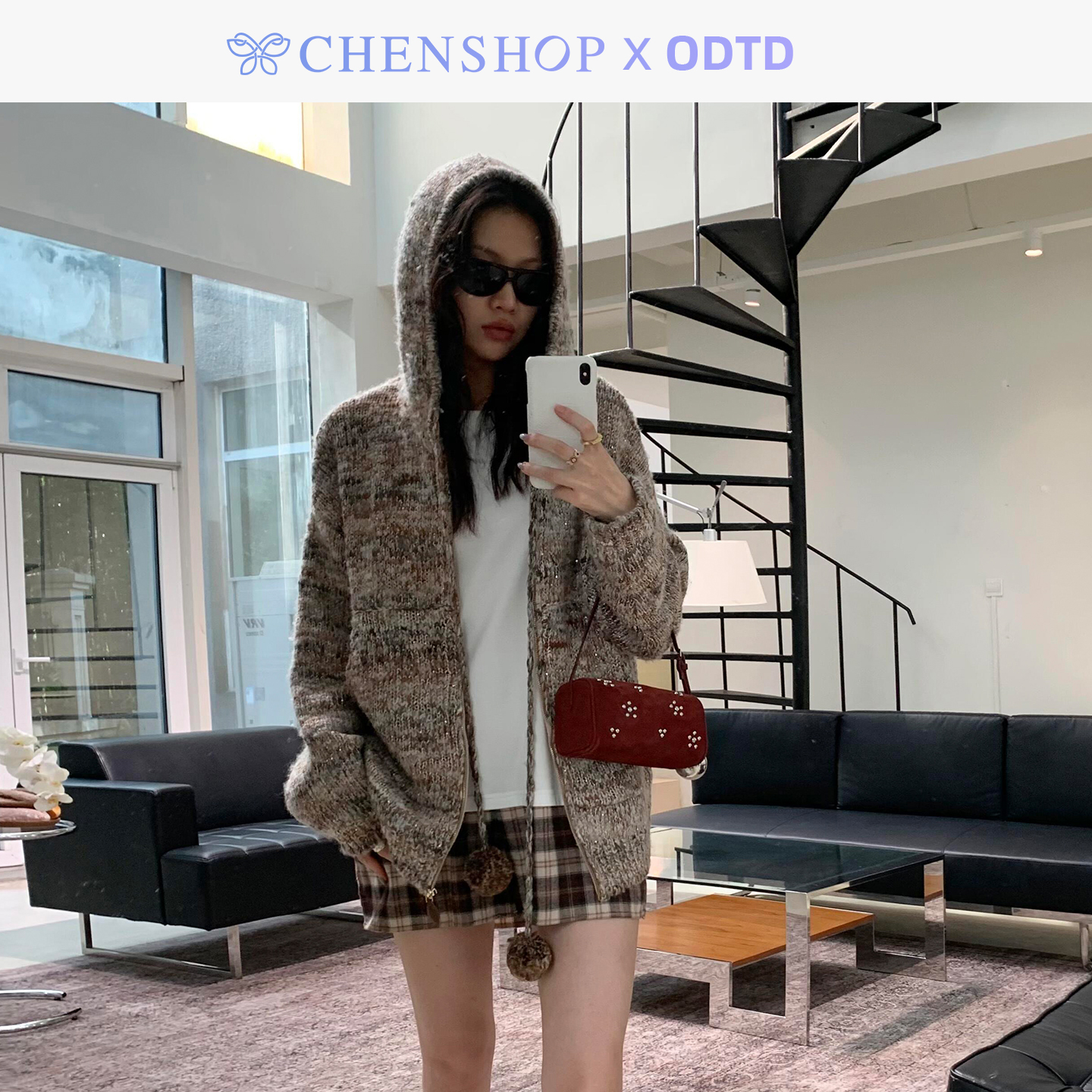ODTD彩点花大肚纱连帽毛衣
