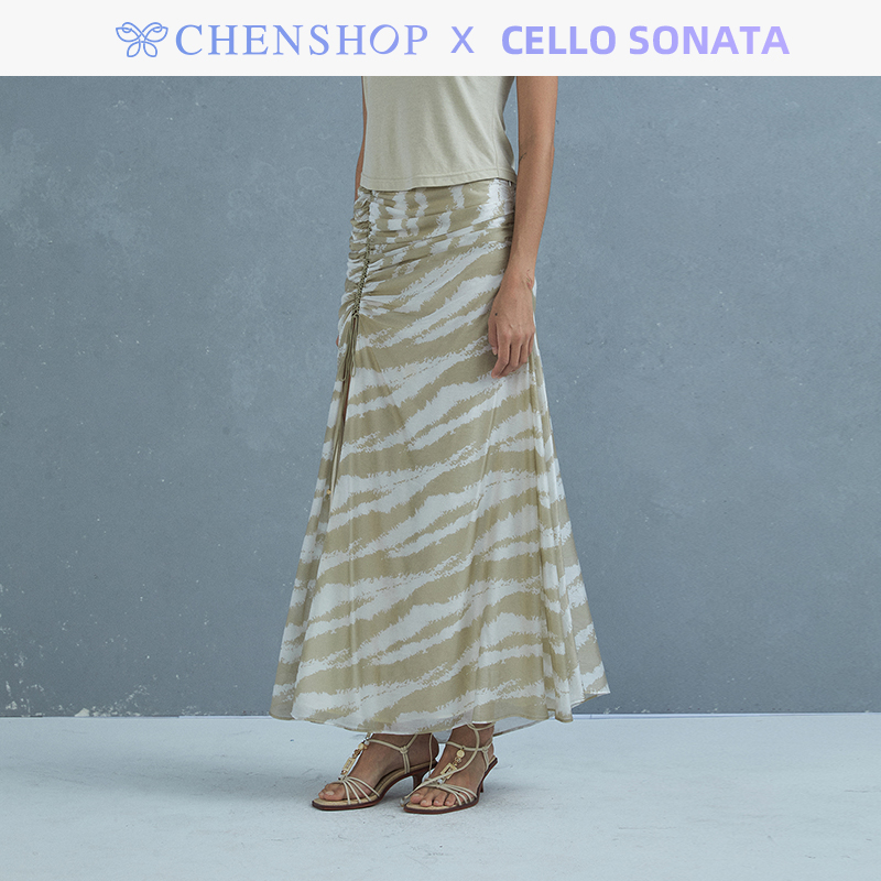 新款浅卡其天丝印花褶皱半身裙女