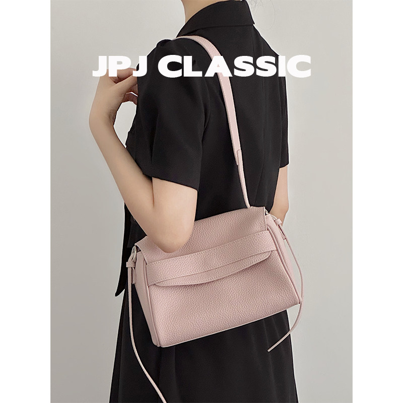 jpjclassic新款头层牛皮枕头包女单肩斜挎豆腐包软包通勤腋下包