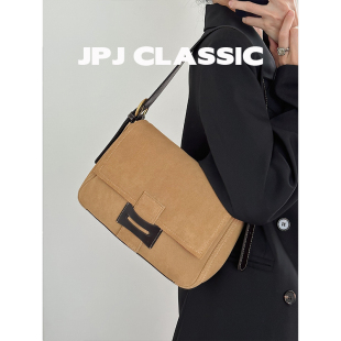 jpjclassic磨砂牛皮邮差包女单肩斜挎小方包复古风百搭腋下通勤包