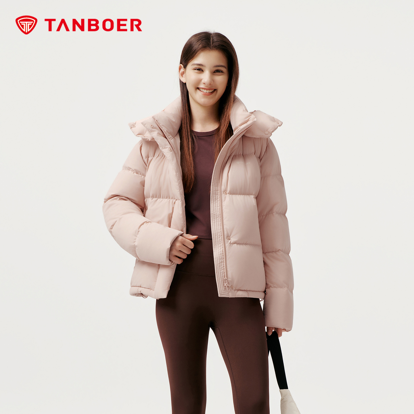 坦博尔可脱卸帽短款羽绒服