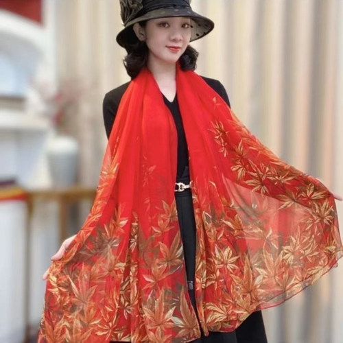 丝巾女秋冬季高级感妈妈围巾披肩