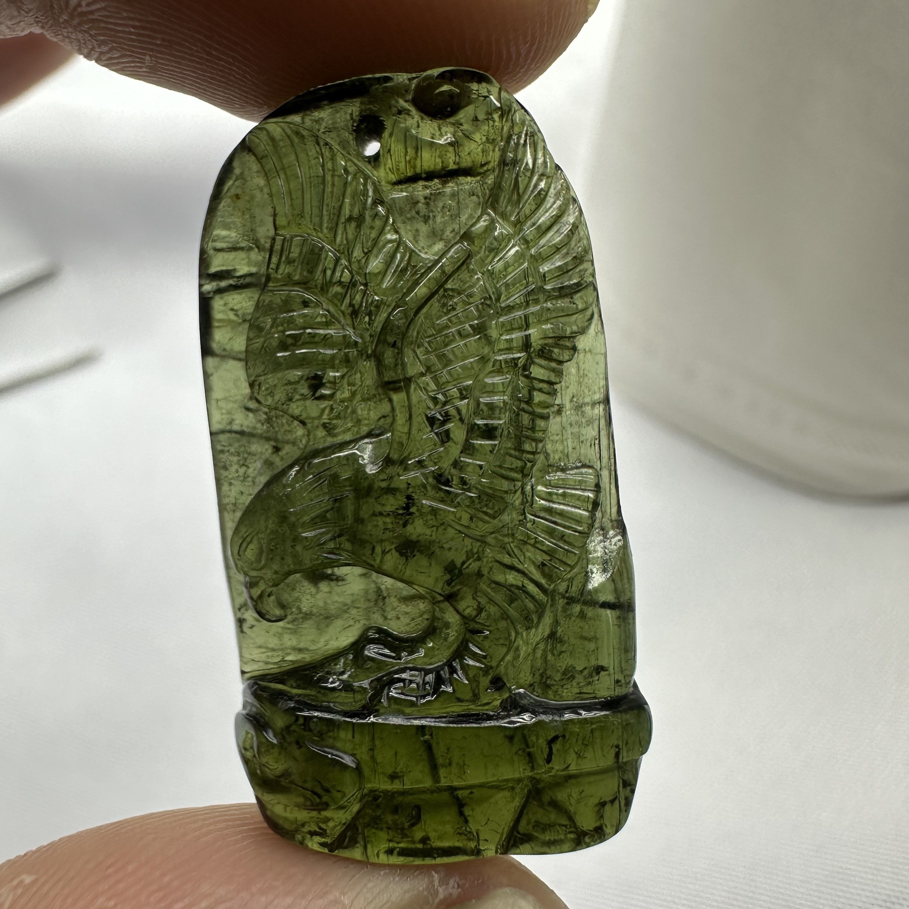 天然橄榄绿碧玺雕刻件高频能量水晶雕刻件招财水晶吊坠挂件饰品