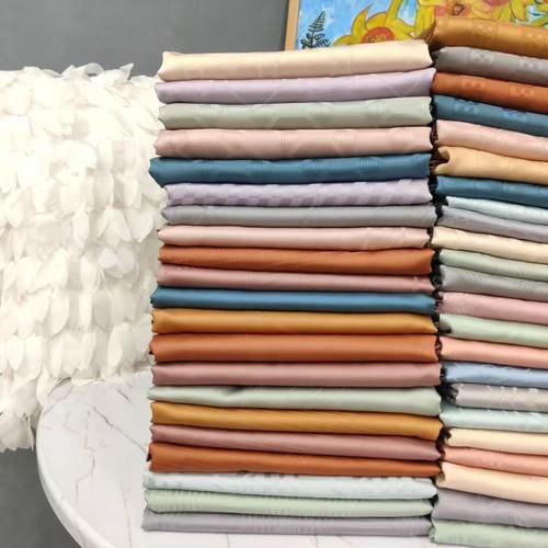 100支提花枕套纯棉贡缎素色通用