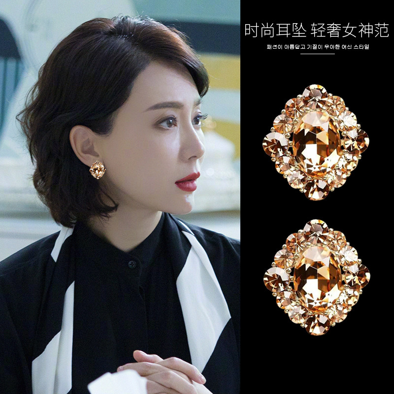 钛钢莫桑石耳饰法式气质轻奢耳环时尚简约满钻夸张S925银针耳钉女,饰品/流行首饰/时尚饰品新,耳钉,淘宝优惠券,粉丝福利购,淘宝优惠卷