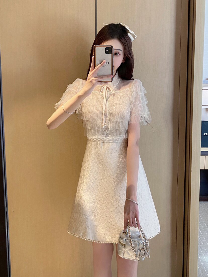 小香风连衣裙夏季2023年新款女设计感小众法式高级感气质收腰裙子