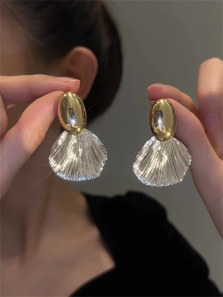 小众设计感气质时尚贝壳简约耳环