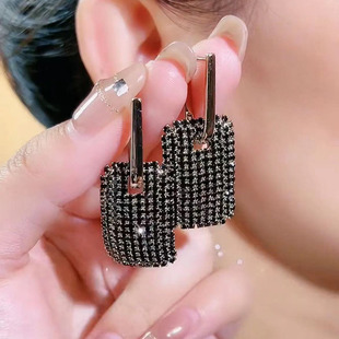 秋冬新款 轻奢高级感奢华满钻耳环女928纯银针黑色几何方块耳饰