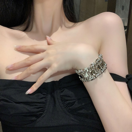 银色电镀水钻几何弹力手镯