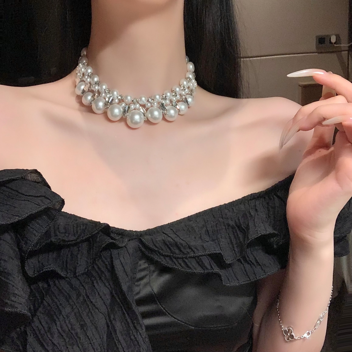 法式氛围感夸张镶钻珍珠项链女多层设计冷淡风choker锁骨链颈链