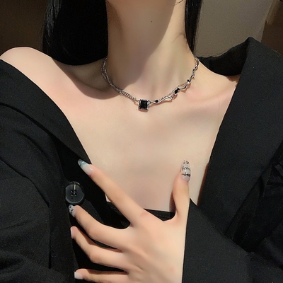 巴洛克珍珠黑宝石项链冷淡风气质