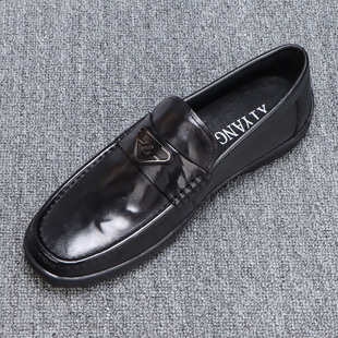 纯皮豆豆鞋男款秋季2026新款头层牛皮男鞋软底时尚黑色休闲皮鞋男