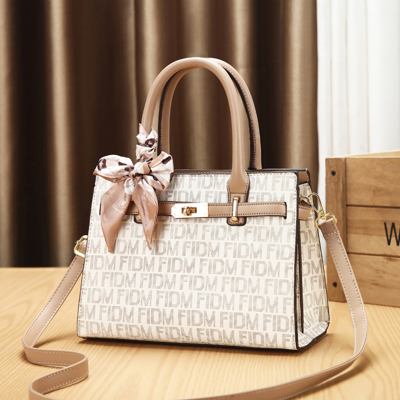 狮岭包包旗舰店2025原产地工厂店新款白沟女软皮手提高级感斜挎包