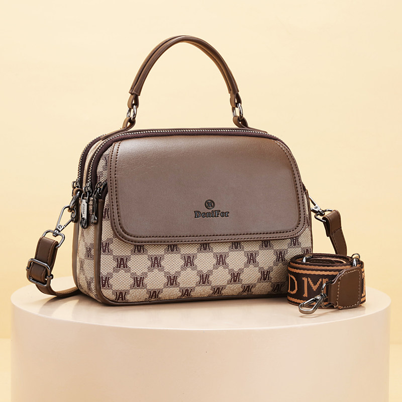 高级感小包包女2025新款冬季手提包韩版女包百搭单肩斜挎小方包潮,箱包皮具/热销女包/男包,通用款女包,淘宝优惠券,粉丝福利购,淘宝优惠卷