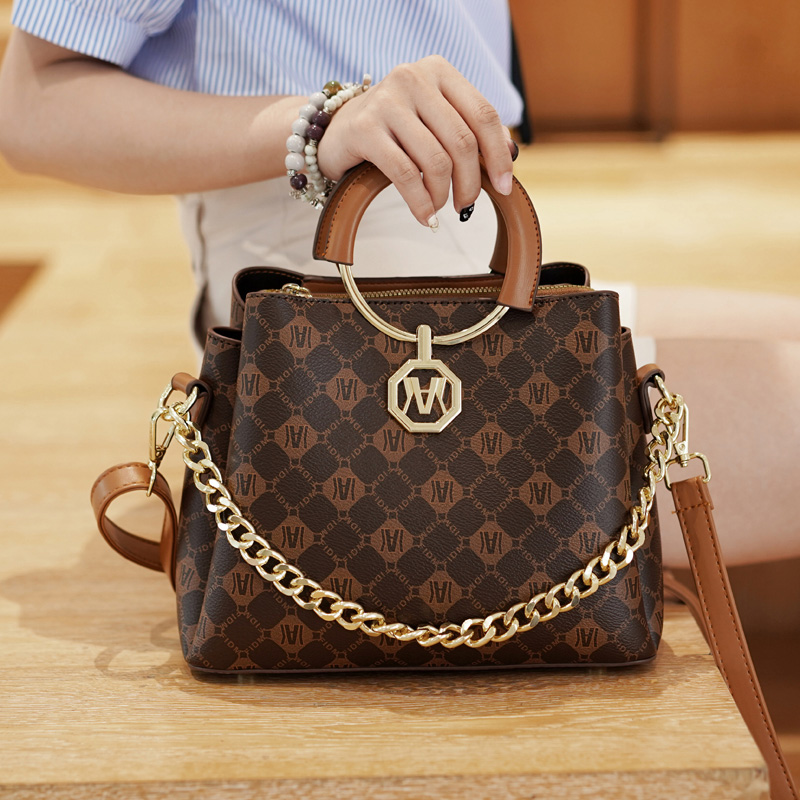 狮岭包包旗舰店2025原产地工厂店新款白沟女软皮手提高级感斜挎包