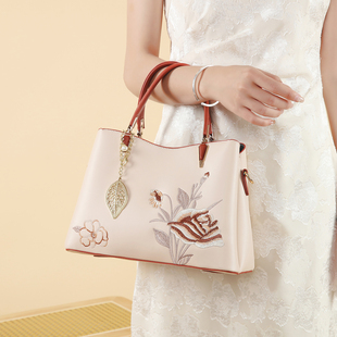 狮岭高纺十大国际名牌香纳儿包包女冬天配裙子女生2025新款大容量