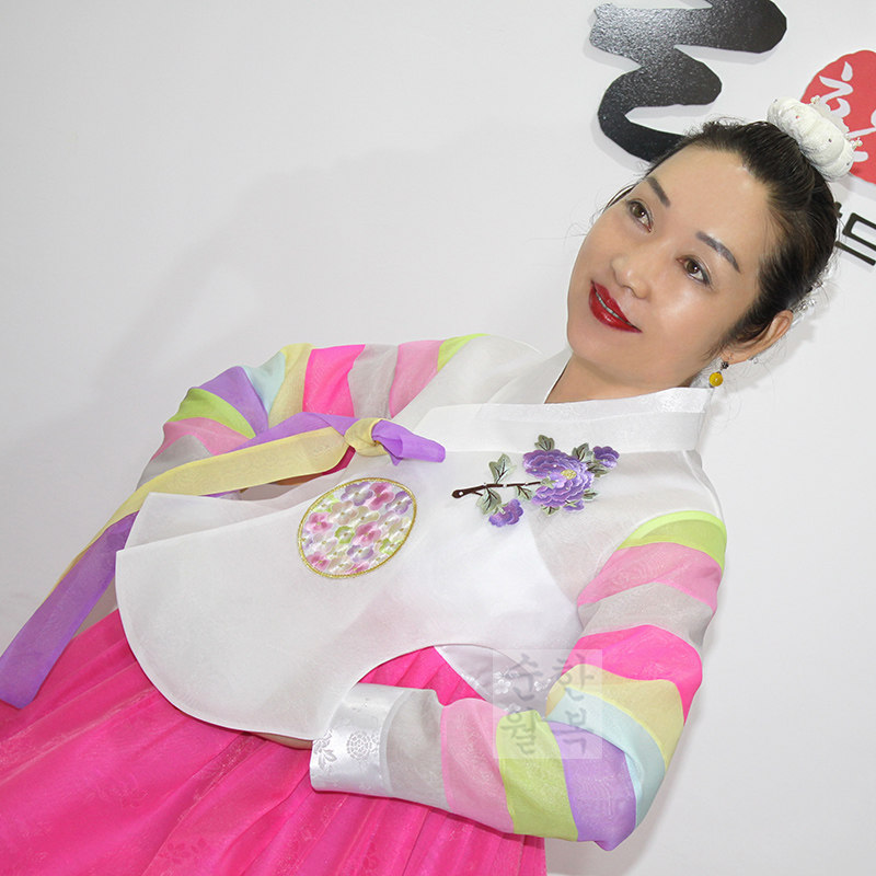 2020年春季定制韩式白色七彩段传统演出服新娘婚礼敬酒韩服G00018