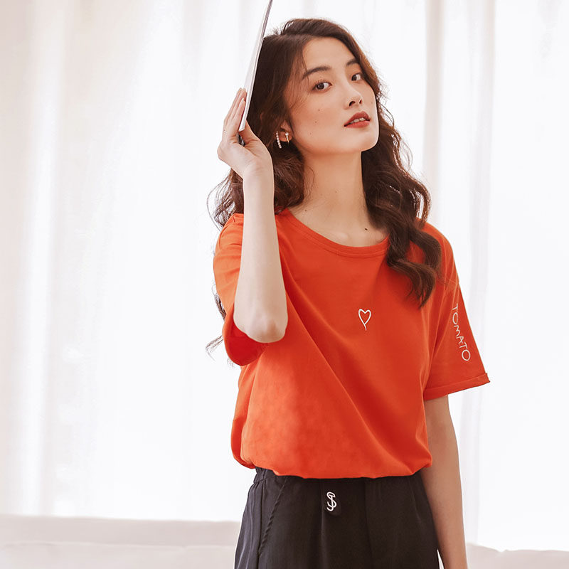@直播三桔大码女装纯棉t恤女夏季桔色港风爱心刺绣宽松短袖上衣在类目 女装/女士精品, 大码女装中 - 来自Buy2taobao.com提供专业的淘宝代购服务