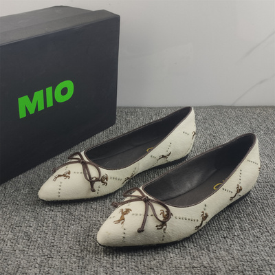 MIO米奥正品撤柜断码女鞋复古风马毛尖头浅口单鞋女平底舒适轻便
