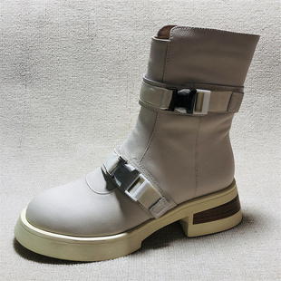 品牌撤柜英伦风皮带扣马丁靴女冬季加绒厚底中跟短靴百搭机车靴潮