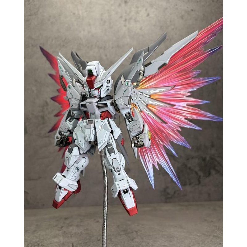 万代 MGSD机动战士SEED命运高达 未启动配色 真飞鸟 拼装模型图片