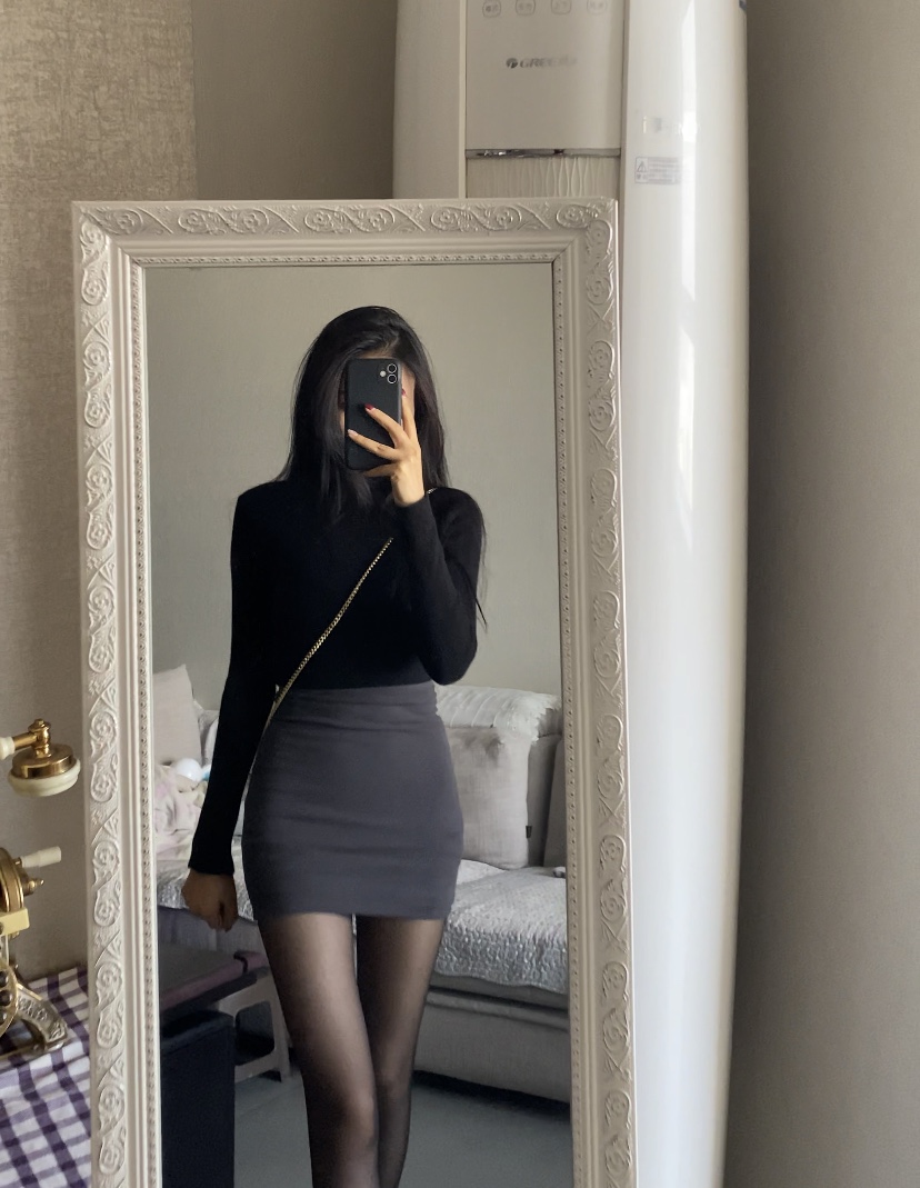 纯色高领显瘦弹力棉螺纹针织长袖