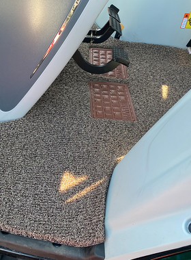 常发Cfj2204 Cfh2004CFF1804 1604 cfe1204 1004 904拖拉机脚踏垫