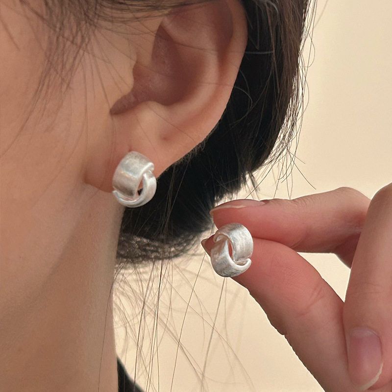 持恒韩国韩版S925纯银交叉几何形耳钉女2025新款设计感简约耳饰潮