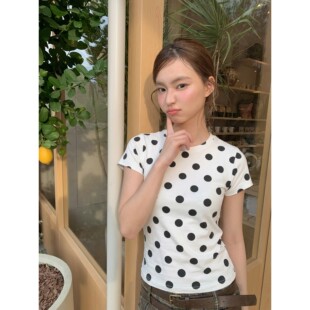 波点短款正肩短袖t恤女夏季2026新款夏季女款小个子修身显瘦上衣