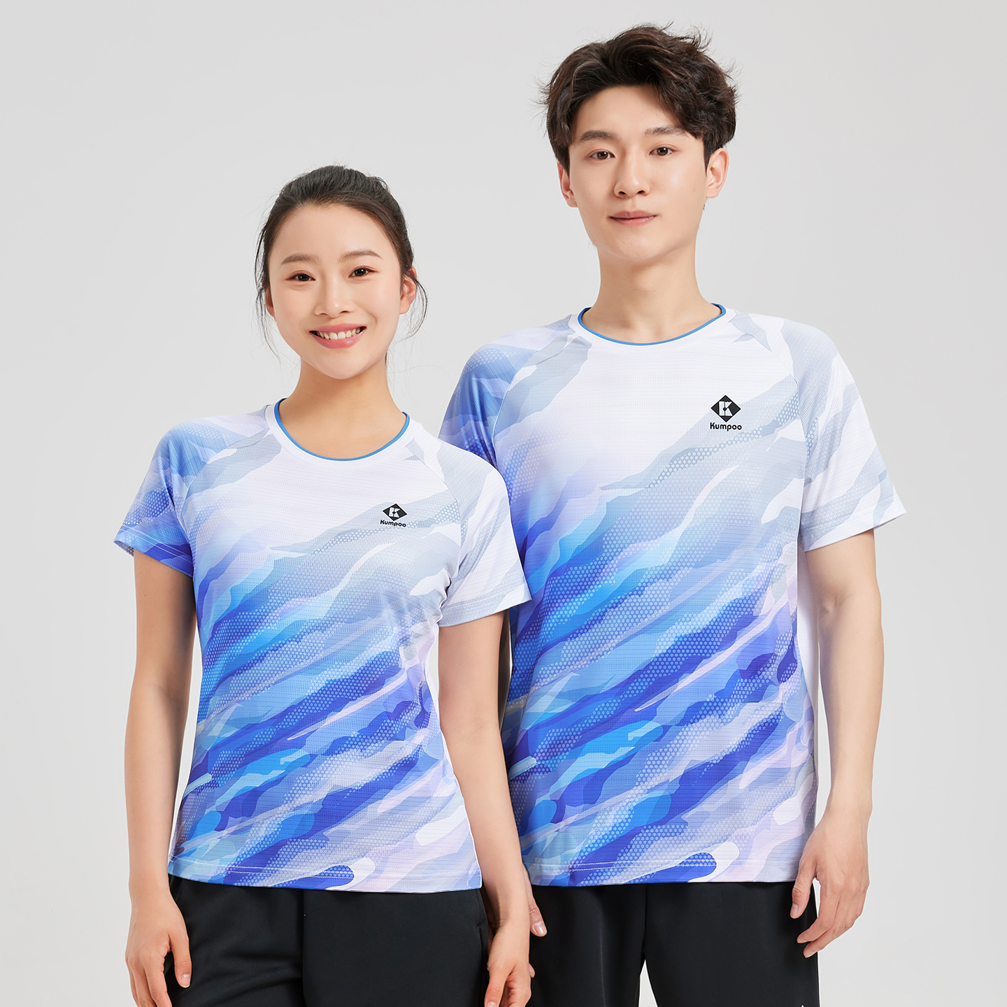 定制款薰风羽毛球服上衣速干短袖