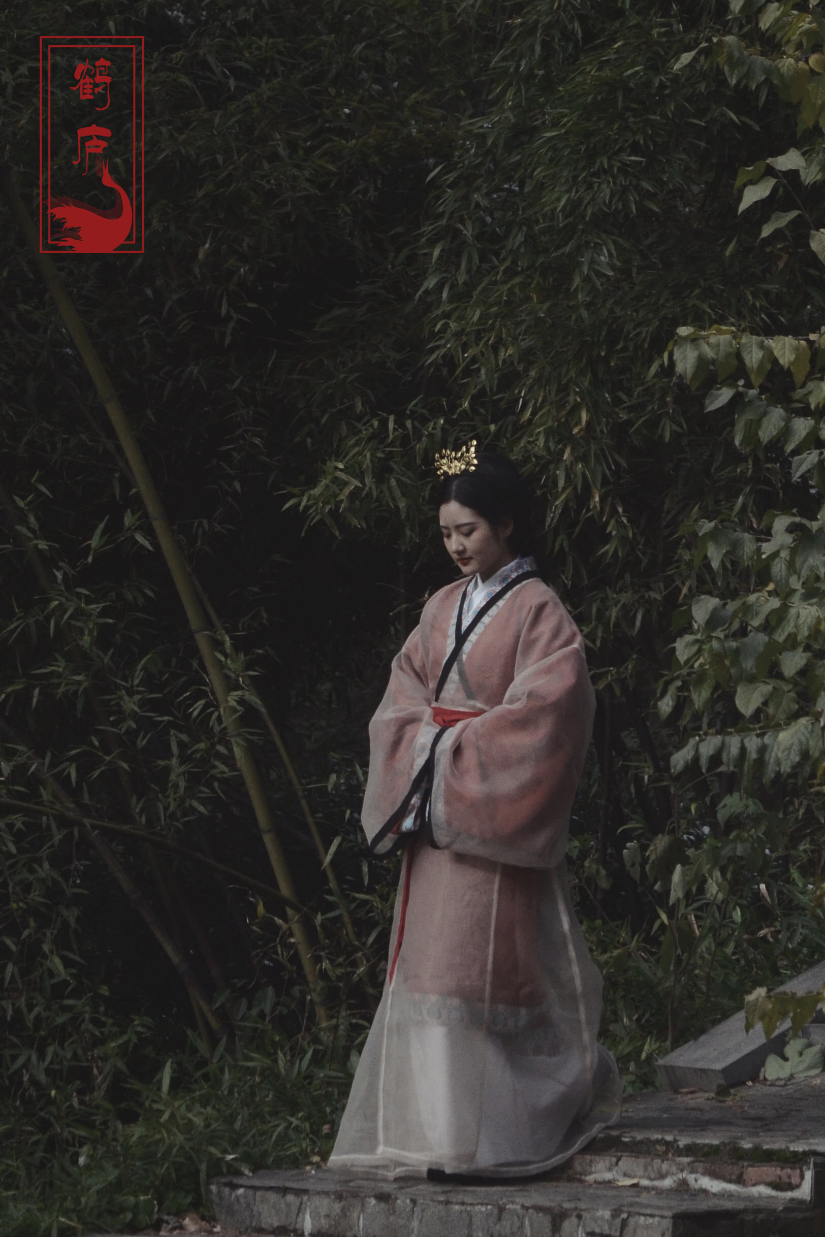 鹤【庐】汉服（原风熏堂）——【燕尾曲裾三重衣】——长歌 女装/女士精品 汉服连衣裙 原图主图