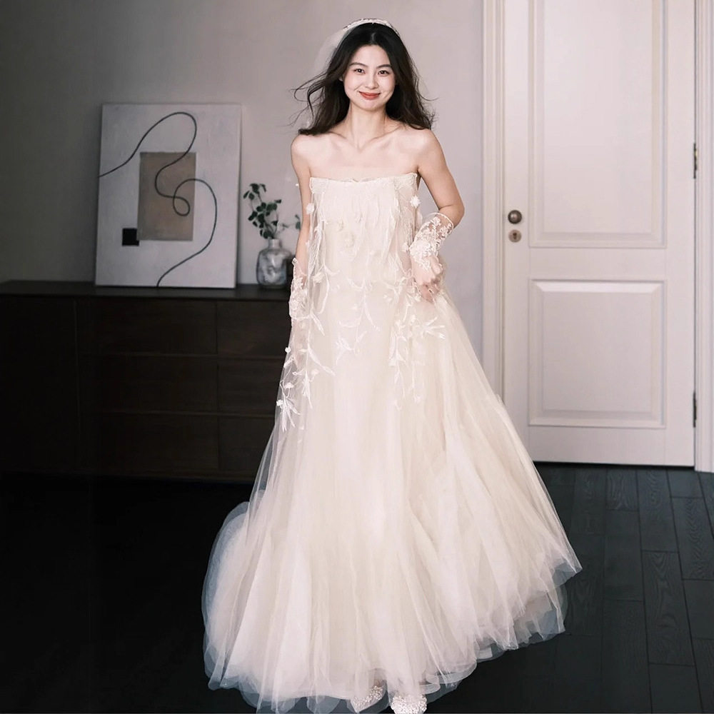 抹胸森系轻婚纱2026新款绝美超仙新娘旅拍订婚成人礼聚会晚礼服女图片
