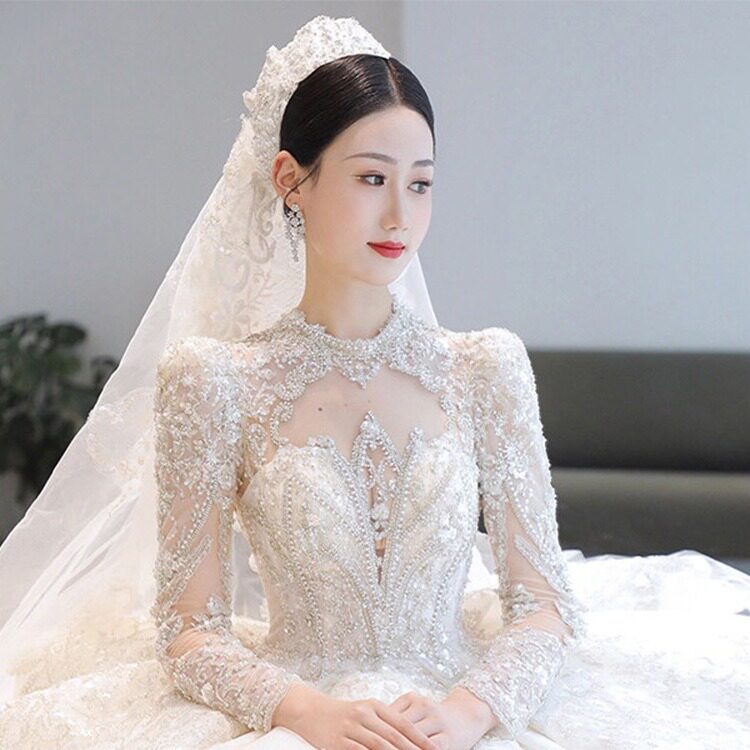 白色重工主婚纱2026新款新娘宫廷风主纱大拖尾重工法式婚纱礼服