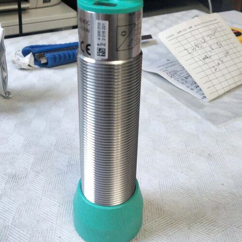 议价超声波传感器UC400UC400-18GM75-IU-V15UC400-18GM-E6R2-V15