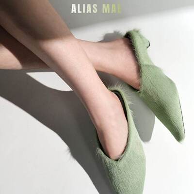 ALIASMAE复古牛毛绒尖头半拖