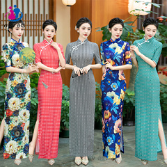 中国风改良旗袍立体印花格子2024新款长款修身连衣裙日常走秀表演