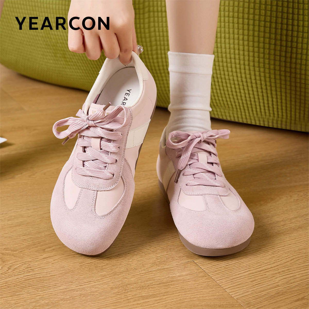 意尔康女鞋春秋季平底运动休闲单鞋软底板鞋英伦风德训鞋女士复古