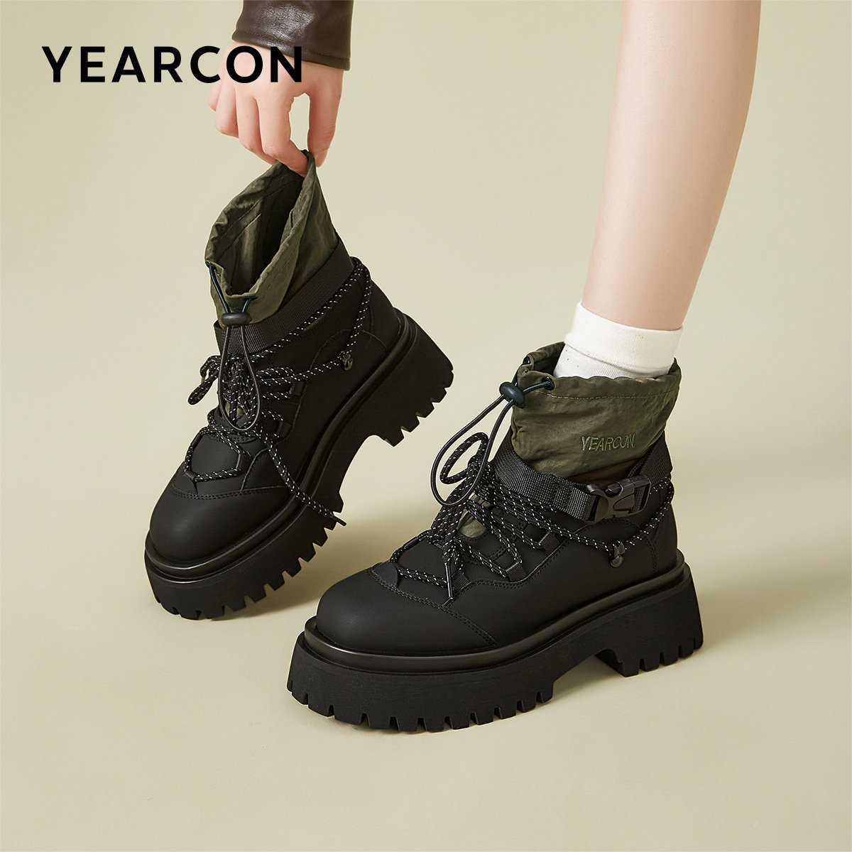 意尔康女鞋高帮休闲马丁靴女士短靴复古【j】