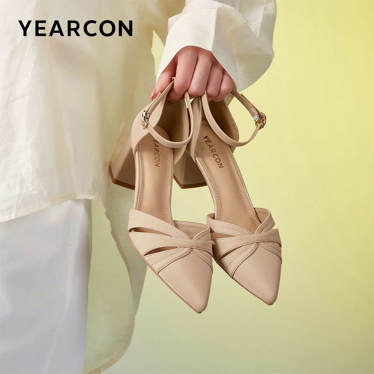 意尔康女鞋夏季粗跟女士尖头高跟包头凉鞋法式外穿配裙子一字扣带