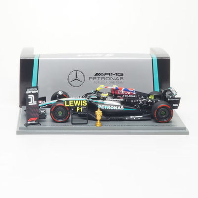 现货1:43 Spark汉密尔顿2024英国站举旗版奔驰AMG W15 F1车模