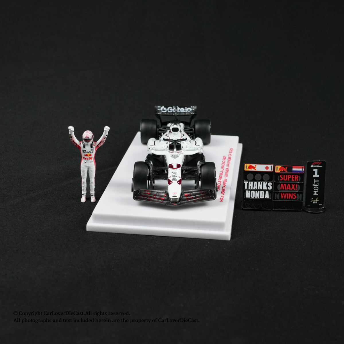 预1:64 迷你切 RB21维斯塔潘2025日本夺冠白牛套装人偶车模