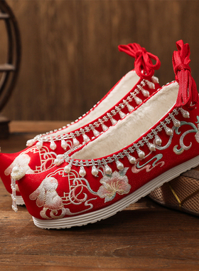 出租赁秀禾婚鞋古风刺绣伴娘团女鞋新娘结婚中式红色汉服绣花布鞋