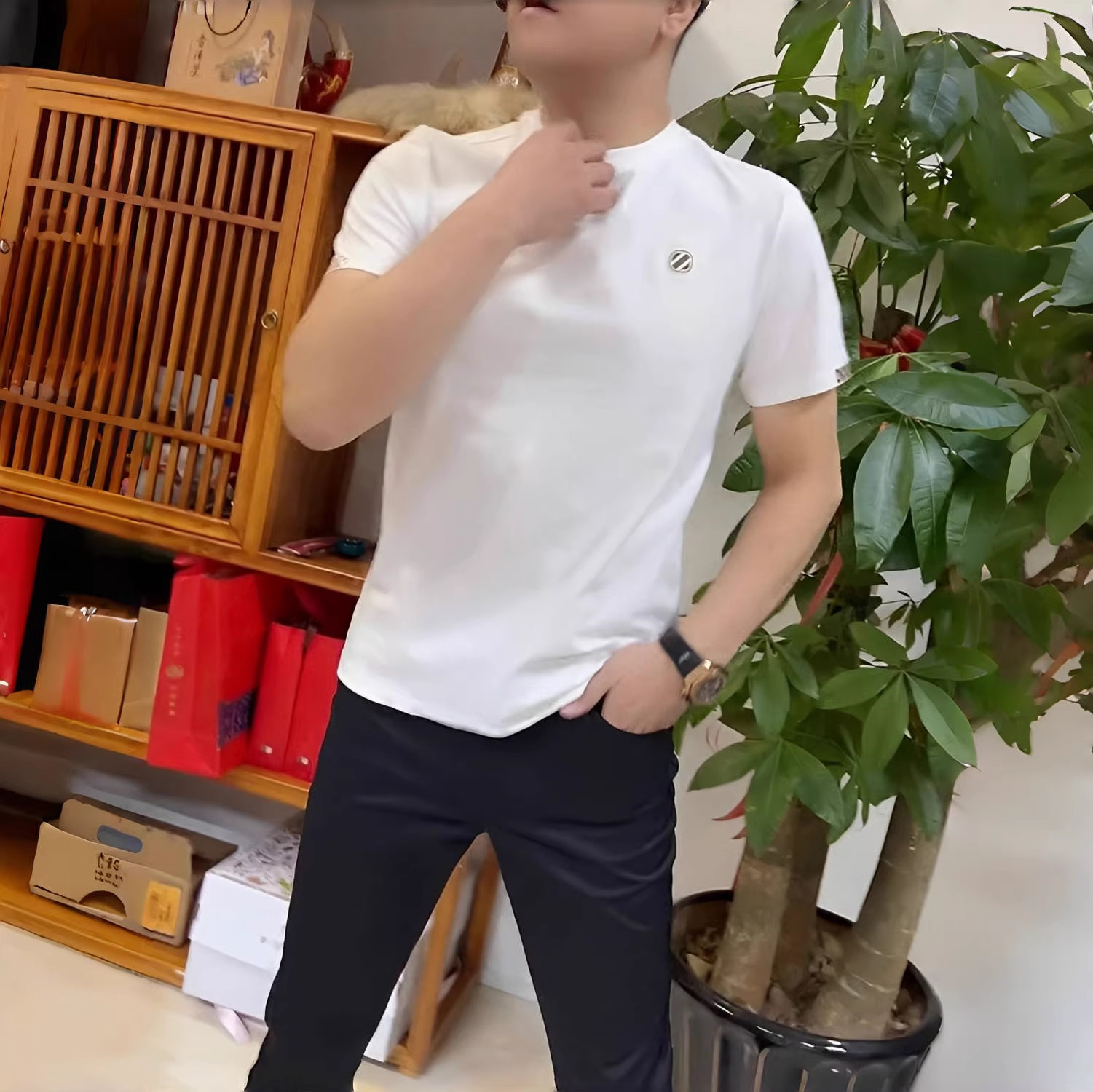 高端欧货白色短袖T恤男士2026新款夏季商务休闲修身圆领半袖男款