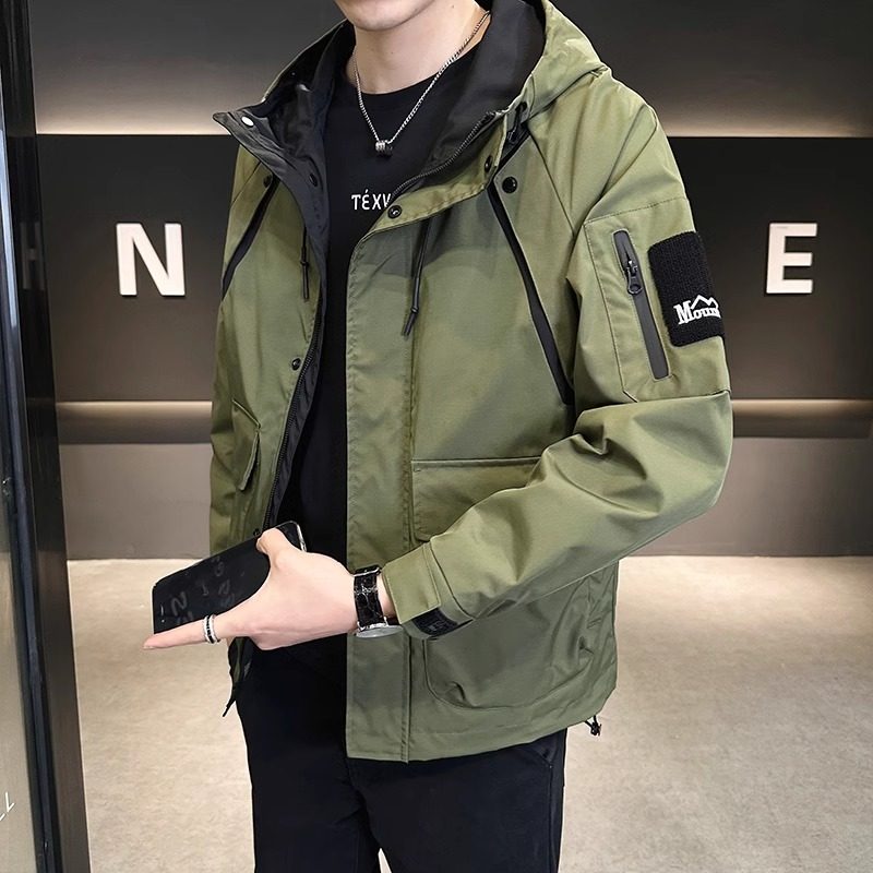 高端连帽冲锋衣外套男士春秋冬季2025年新款夹克风衣加绒加厚男款