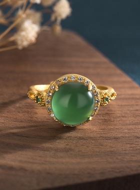 网红带货直播货源 古风设计古法金女式戒指镶嵌祖母绿玉髓指环