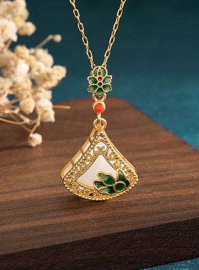 小红书博主推荐古法镀金小裙子扇形复古宫廷风仿和田玉南红项链