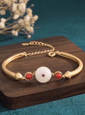 2022新款旗袍古装配饰中国风复古风镶嵌仿和田玉古法镀金手环手镯