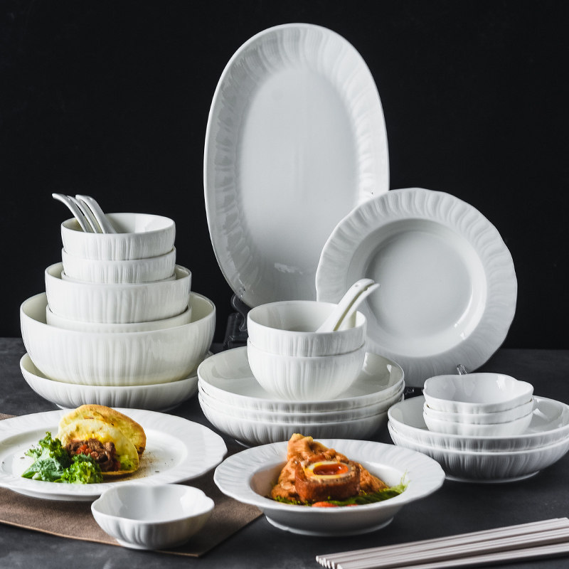 法式高颜值浮雕陶瓷餐具2025新款釉下彩碗盘套装家用碗筷乔迁送礼